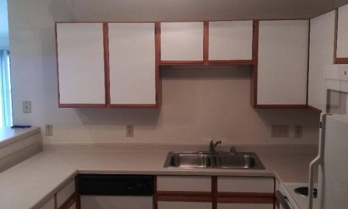 stone-creek-apartments-waukesha-wi-gallery-kitchen-angle-one