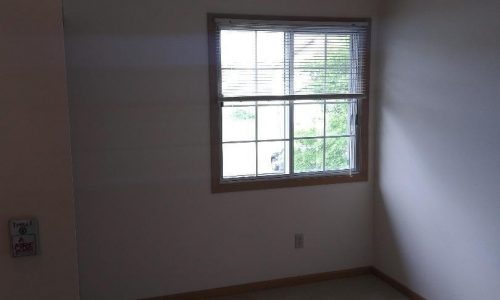 stone-creek-apartments-waukesha-wi-gallery-office-loft2