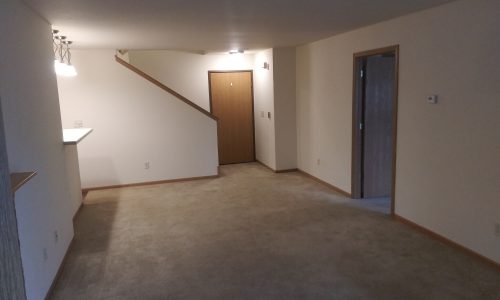 stone-creek-apartments-waukesha-wi-garden-detached-living-room-angle-one