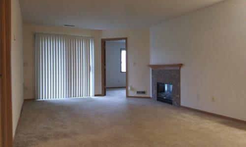 stone-creek-apartments-waukesha-wi-garden-detached-living-room-angle-two